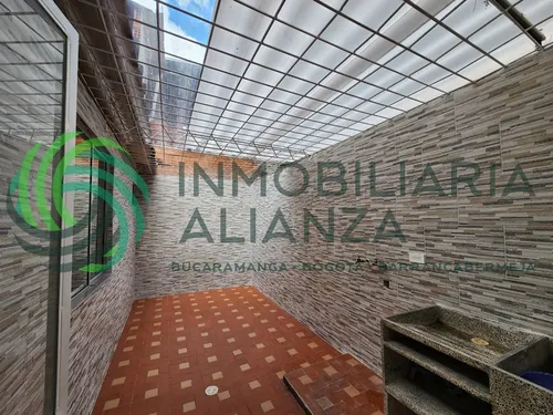 Casa En Arriendo En Paseo Del Puente. Cod A11361