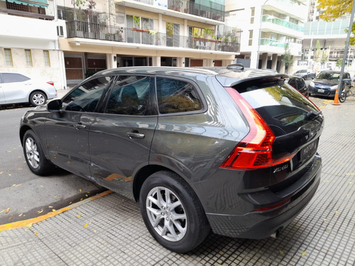 Volvo XC60 2.5 T5 Momentum