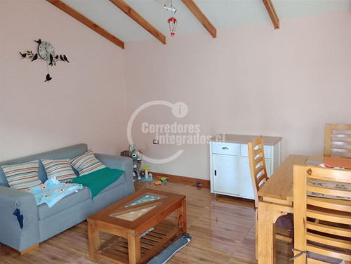 Casa, 7 Dorm. En Sector Tranquilo De Til Til.