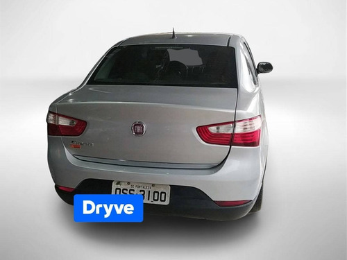 Imagem 4 de 7 de Fiat Grand Siena Attractive 1.4 8v Flex