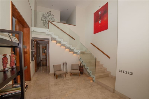 Imagen 2 de 30 de Casa En Arriendo De 4 Dorm. En Lo Barnechea