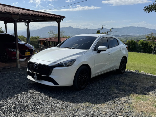 Mazda 2 Sedan 1.5 Grand Touring At