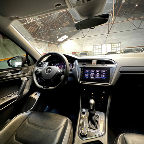 Imagen 17 de 25 de Volkswagen Tiguan Allspace 2021 2.0 Tsi Highline Dsg