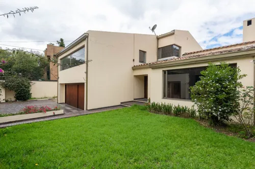 Casa En Arriendo/venta En Santa Barbara Alta. Cod A19949