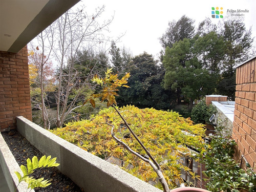 En Condominio, Como Nueva, 3 Dorm.3 Bños. Servicio Completo.