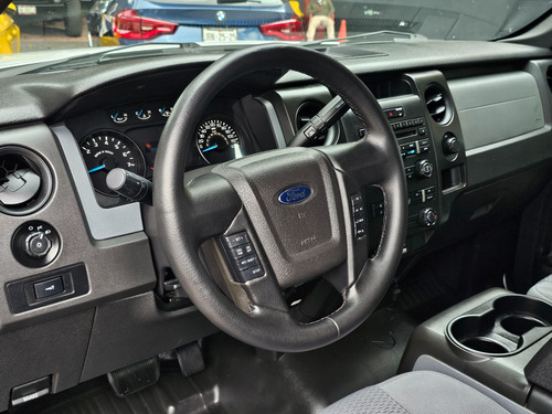 Ford F-150 5.0l Xl Cabina Y Media 4x2 Mt