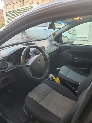 Imagem 7 de 9 de Ford Fiesta Sedan 2012 1.6 16v Se Flex 4p