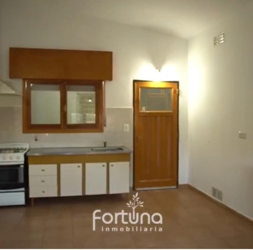 Imagen 9 de 12 de Venta De Vivienda En Villa General Belgrano En Zona Céntrica. Viv0184
