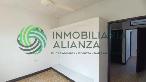Apartamento En Arriendo En Pueblo Nuevo. Cod A16394