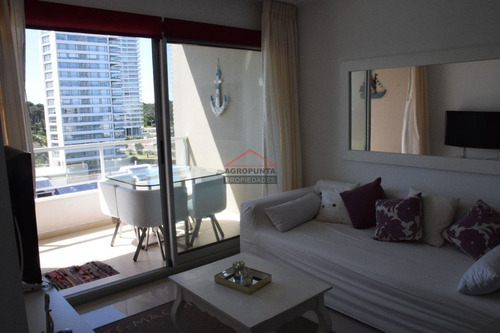 Apartamento 2 Dormitorios Con Servicios En Venta - Ref: 3068