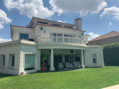 Casa En Venta En Buenos Aires Golf