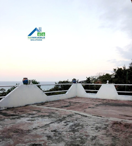 Imagen 5 de 10 de Se Vende Espaciosa Casa En Playa Verde