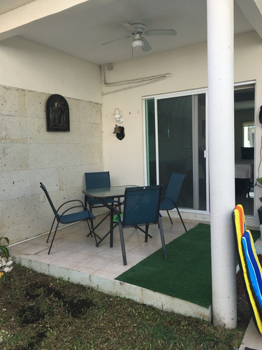 Imagen 4 de 14 de Casa De Dos Pisos Con Alberca, 3 Recamaras Y 5 Baños.