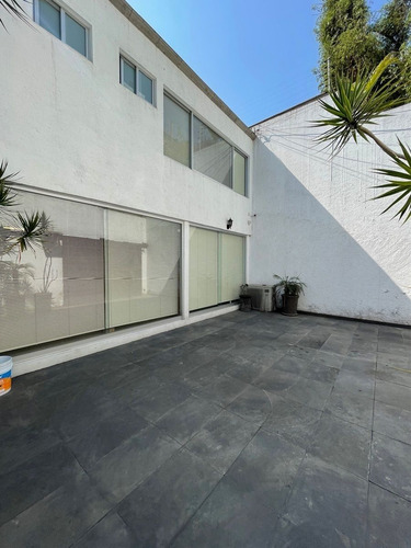 Casa Para Oficinas Con Uso De Suelo S