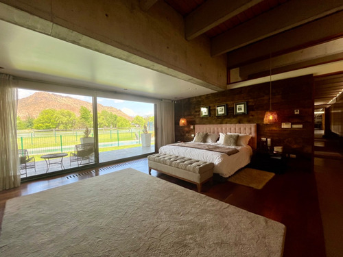 Venta Casa Moderna, Con Orilla Laguna Privada