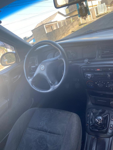 Chevrolet Vectra 2.2 Milenium 4p