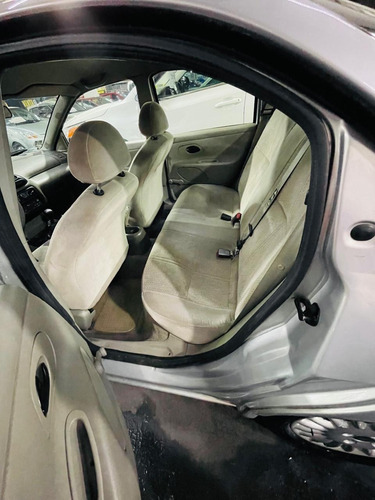 Ford Contour GL V6 MT