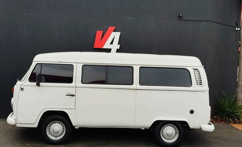 Volkswagen Kombi Standard 1.4 Mi