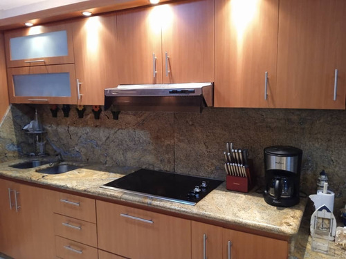 Imagen 3 de 18 de En Venta Apartamento En Tucacas Res. La Macarena Suites. Daniela J