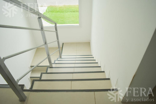 Imagen 9 de 14 de Venta De Casa 4 Ambientes En Guillermo E Hudson (24269)