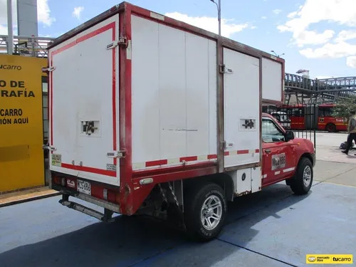 Furgon Nissan Frontier D22/np300 4x2 2400cc Mt Aa