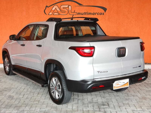 Fiat Toro Freedom 1.8 16v Flex Aut