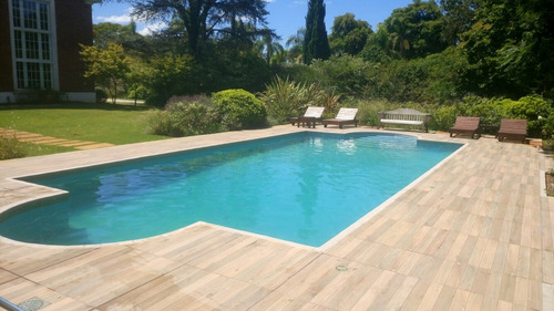Imagen 2 de 10 de Limpieza Y Mantenimiento De Piscinas ## Aguas Y Piscinas ##