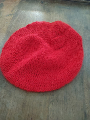 Boina Roja Tejida A Mano Usada Excelente Estado Rojo S (Usado)