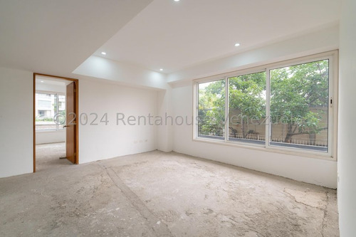 Apartamento En Venta Los Palos Grandes Mls #23-27462