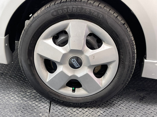 Imagen 9 de 15 de Chevrolet Aveo W Lt 2017