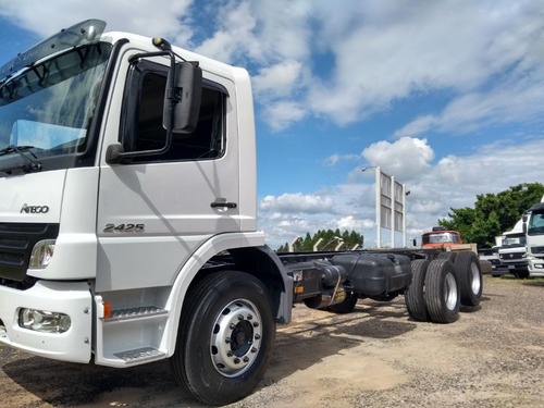 Mb Atego 2425 Ano 2010/2010