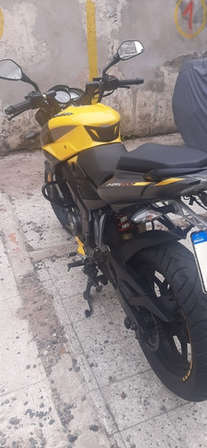 Bajaj Rouser Ns 200