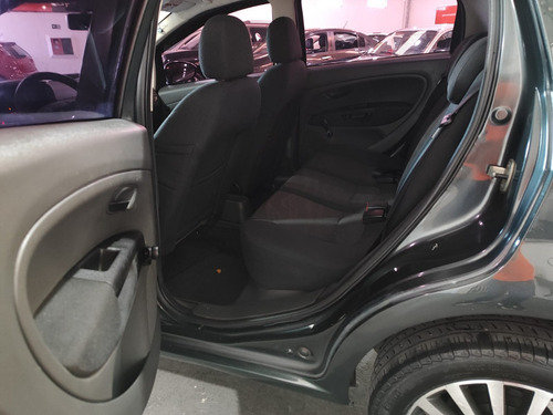 Fiat Punto 1.4 ATTRACTIVE 8V FLEX 4P MANUAL