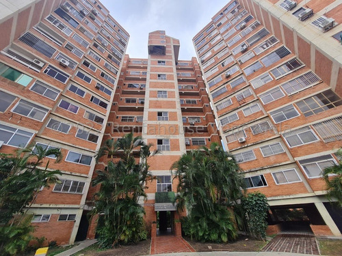 Raiza Suarez Vende Lindo Apartamento En Excelente Ubicación Al Este De Barquisimeto Muy Cerca Del Jirahara, Con Acabados De Primera Y Lindos Espacios,  Planta Eléctrica Para Áreas Comunes 2 3  1 8 252