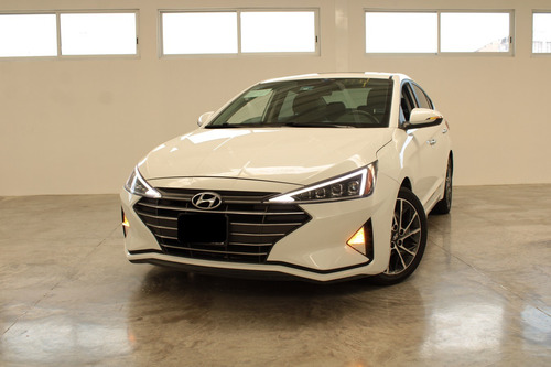 Imagen 1 de 14 de Hyundai Elantra Limited Tech 4p L4 2.0l Vp Ba Qc Ac R17 2019