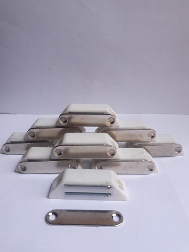 Iman P/puerta Gabinete Blanco 60mm X 15mm 4kgs.