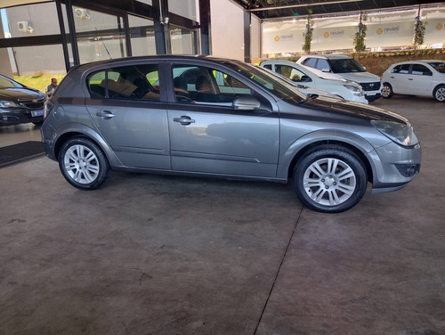 Imagem 4 de 11 de Chevrolet Vectra 2.0 Mpfi Gt Hatch 8v Flex 4p Manual