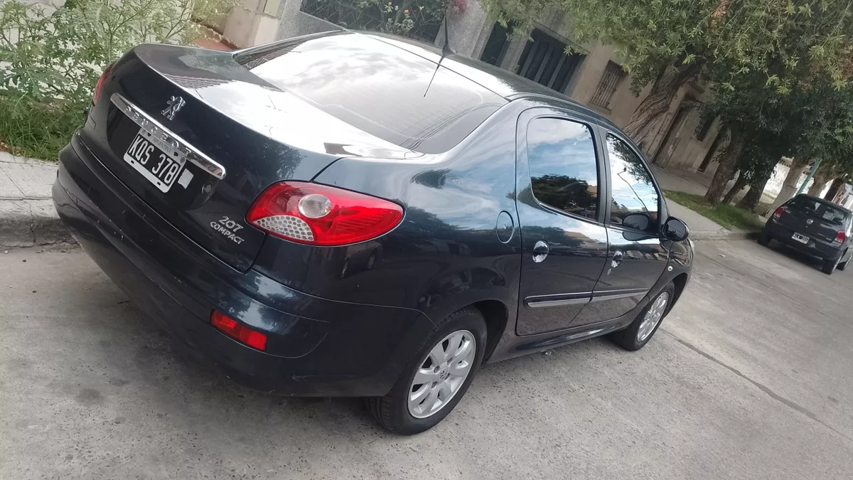 Peugeot 207 1.4 Sedan Xs