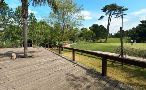 Venta Casa En Zona Cantegril , Punta Del Este