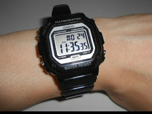 Reloj Casio Modelo F-108 Negro Marco Gris