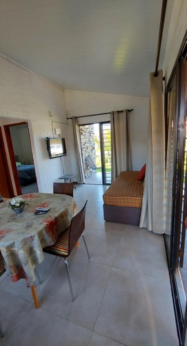 Imagen 11 de 14 de Casa A Estrenar Con Piscina Climatizada A 350 Mt.de Rambla. Playa Grande