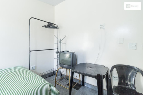Imagem 1 de 13 de Aluguel De Flat Com 15m² E 1 Quarto - 7778