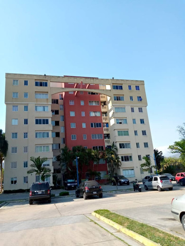 Apartamento En Naguanagua Residencias La Granja Country Fg