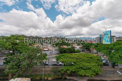Se Vende Excelente Local Comercial En La Trinidad Mls 25-17796