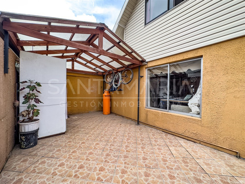 Casa En Venta De 3 Dorm. En Concepción
