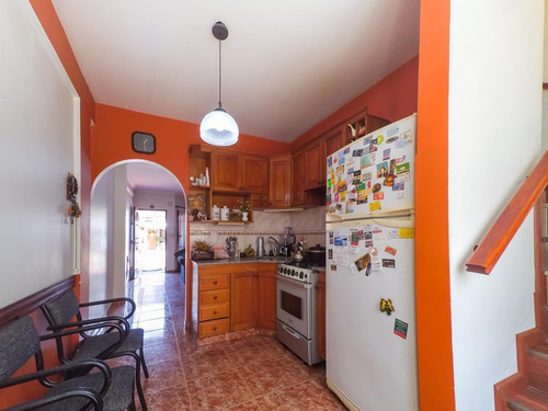 Imagen 7 de 16 de Venta Casa Duplex 3 Ambientes Haedo Moron