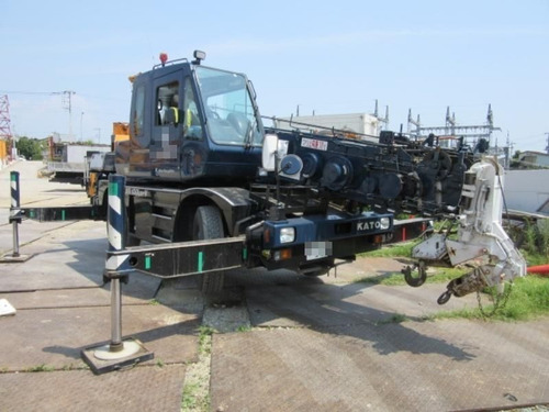 Imagen 4 de 15 de Grúa Todo Terreno Marca Kato Kr101, 10 Ton 2002