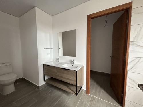 Penthouse En Venta A Estrenar En La Avenida Prolongación 27 De Febrero