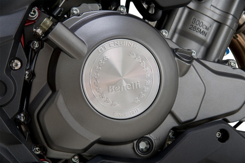 Benelli 302s Naked - Aszi Motos