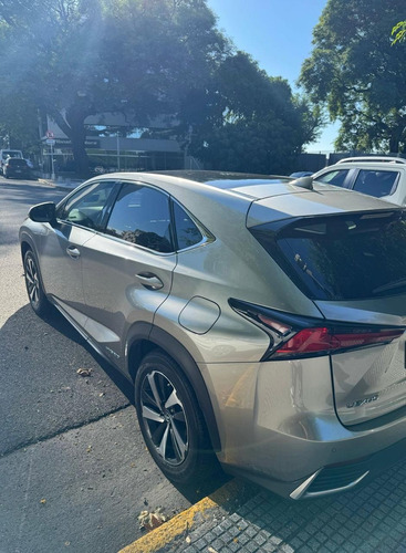 Lexus NX 2.5 300H Luxury